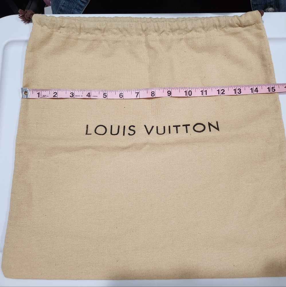 0037. Authentic Louis Vuitton Dust Bag